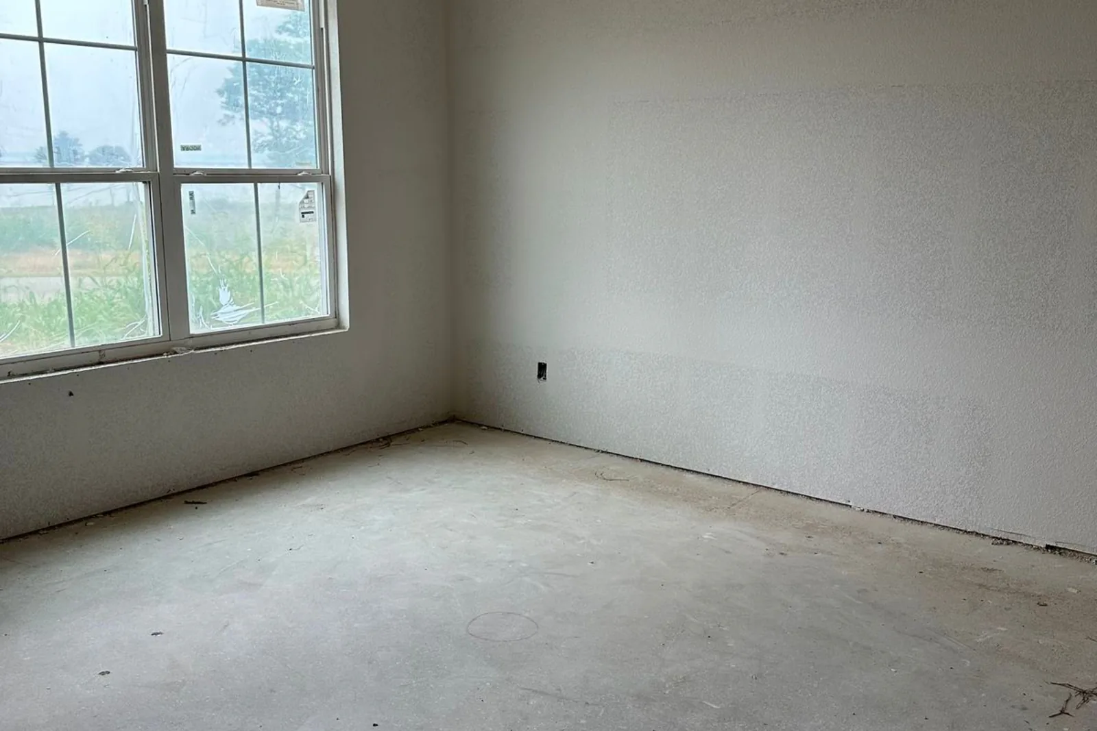 Detalj glatke površine nakon sušenja žbuke